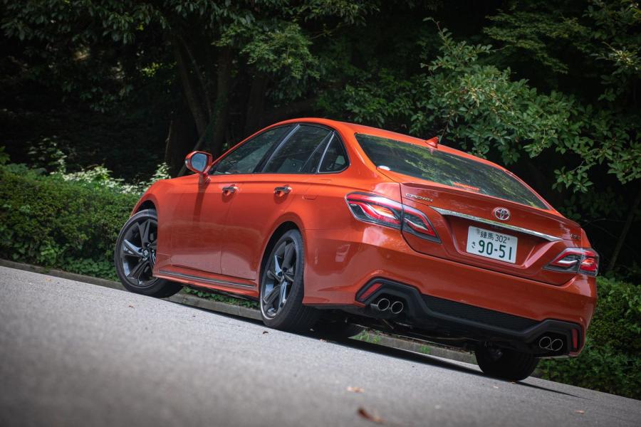  Toyota Crown RS Four 2018 года  (фото 7 из 10)